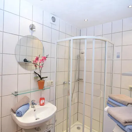 Gemuetliche Ferienwohnung, Апартаменты *