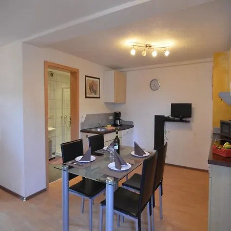 Апартаменты Gemuetliche Ferienwohnung, Лехбрук