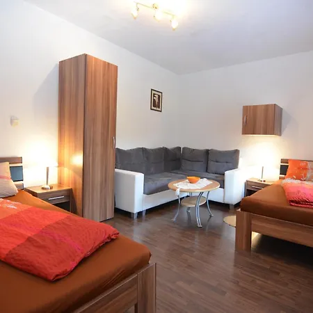 Gemuetliche Ferienwohnung, *
