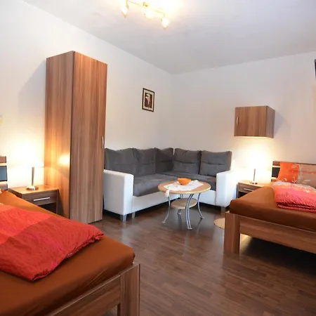 Gemuetliche Ferienwohnung, *